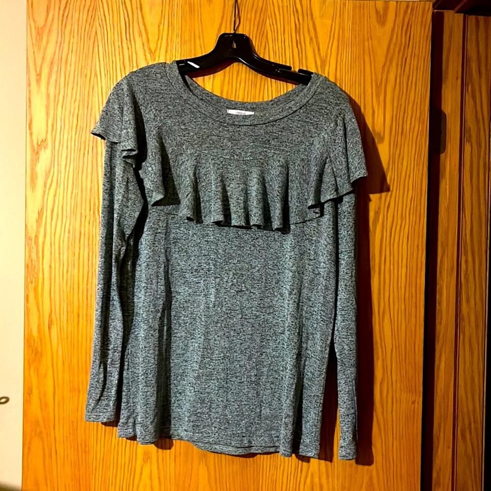 Lightweight sweater